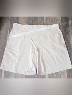Columbia PFG Beige Fishing Shorts Size 40 Lightweight Outdoor